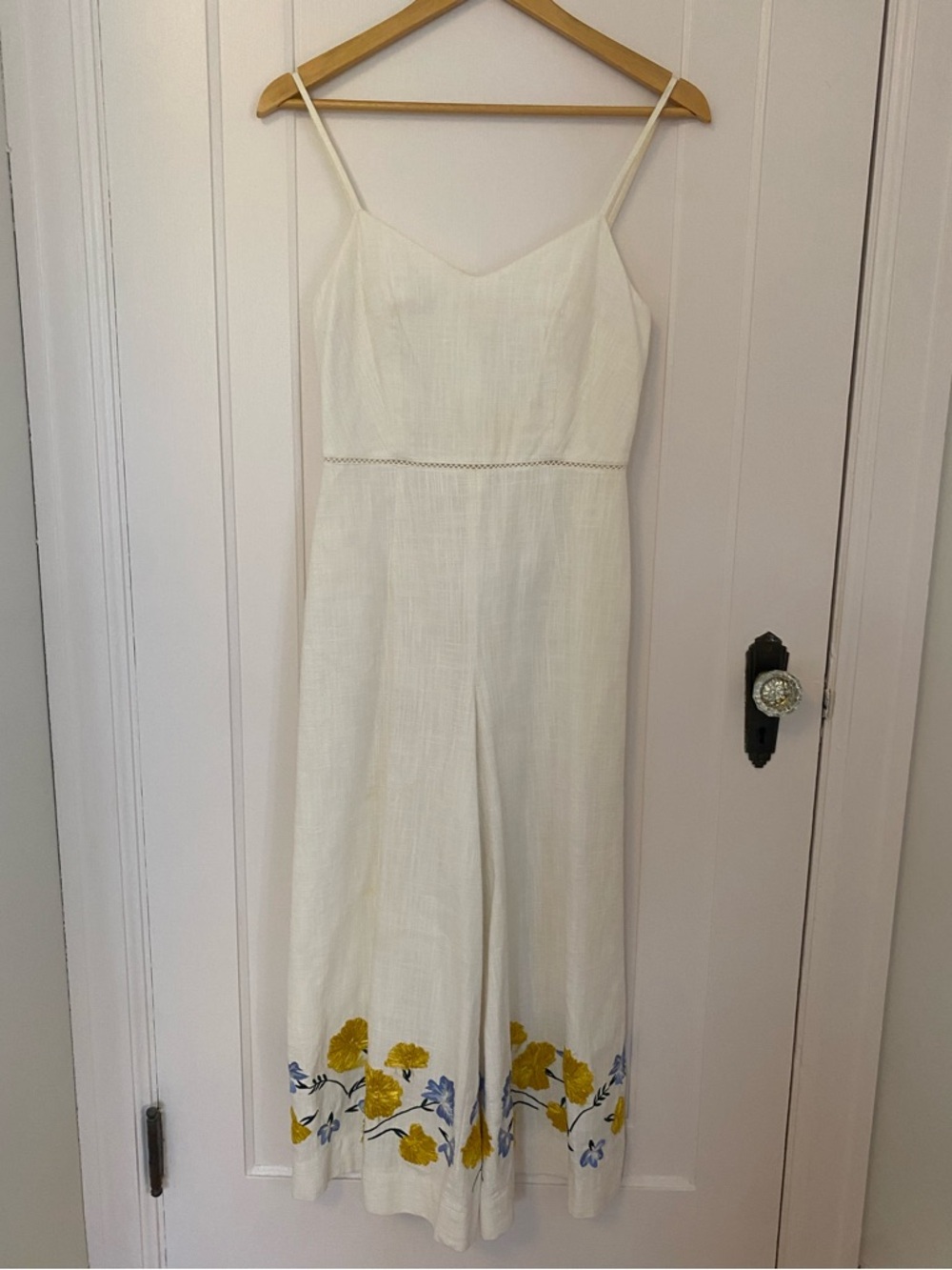 Club Monaco White Jumpsuit 100% Linen Back Zip Size 0 Straw Embroidered Luxury